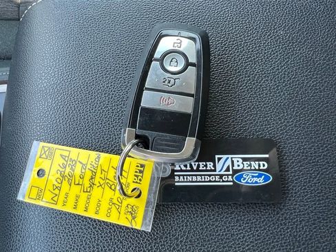 Used 2023 Ford Expedition XLT image 48