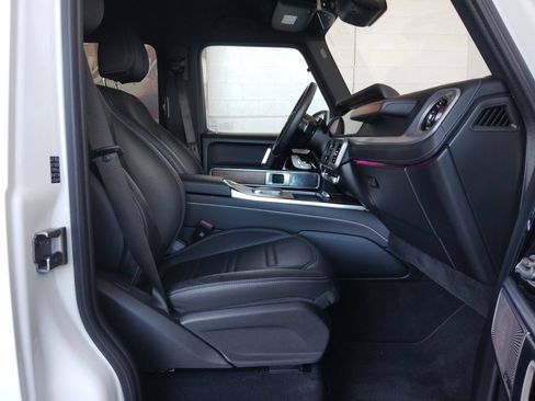 Used 2025 Mercedes-Benz G 550 image 14