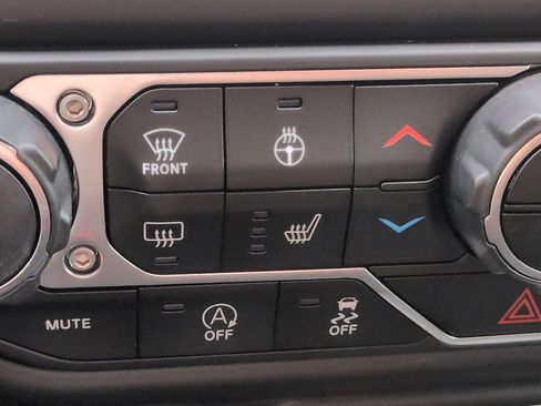 Used 2022 Jeep Wrangler Unlimited Sport AWD/4WD image 21