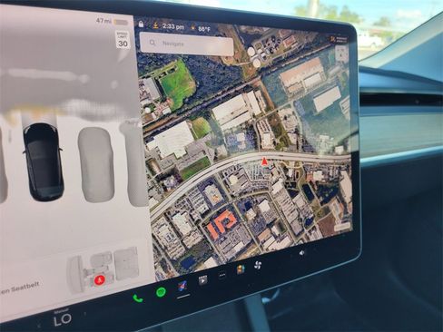 Used 2023 Tesla Model 3 Standard Range image 34