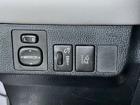 Used 2018 Toyota RAV4 Limited w/ Protection Package AWD/4WD image 17