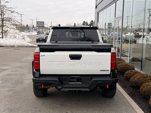 Used 2025 Toyota Tacoma TRD Pro w/ Tow Tech Package image 5