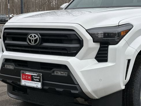 New 2026 Toyota Tacoma SR5 AWD/4WD image 12