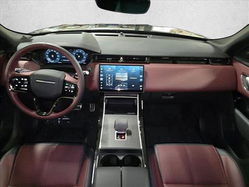Used 2025 Land Rover Range Rover Velar Dynamic HSE AWD/4WD image 9