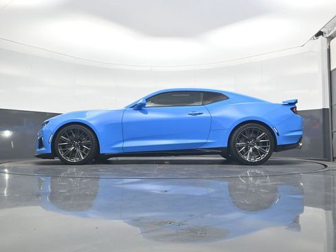 Used 2022 Chevrolet Camaro ZL1 image 13