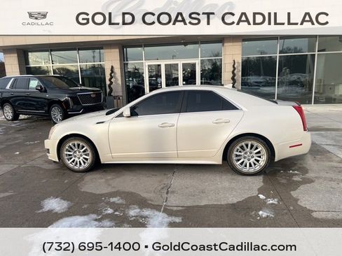 Used 2011 Cadillac CTS Luxury image 2