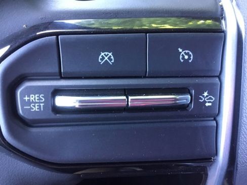 New 2025 Chevrolet Colorado Z71 w/ Technology Package image 16