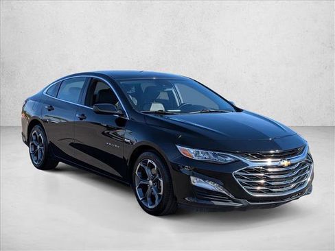 Used 2024 Chevrolet Malibu LT image 3