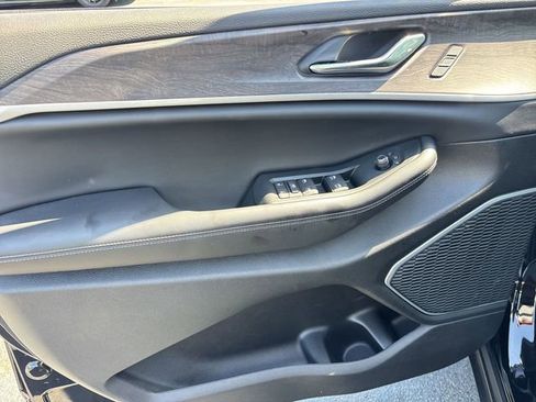 New 2026 Jeep Grand Cherokee L Limited AWD/4WD image 11