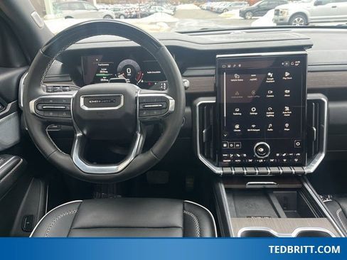 Used 2025 GMC Acadia Denali w/ Super Cruise Package image 15