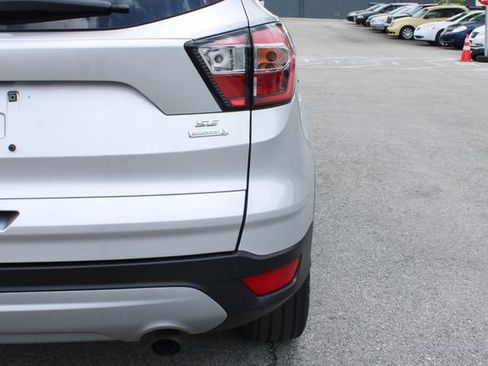 Used 2017 Ford Escape SE FWD image 41