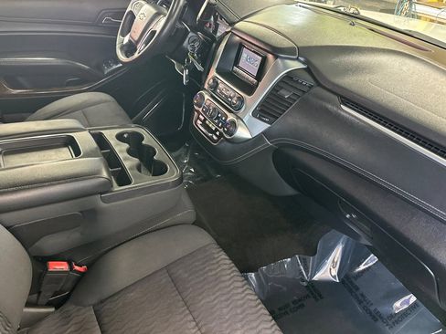 Used 2015 Chevrolet Tahoe LS RWD image 18