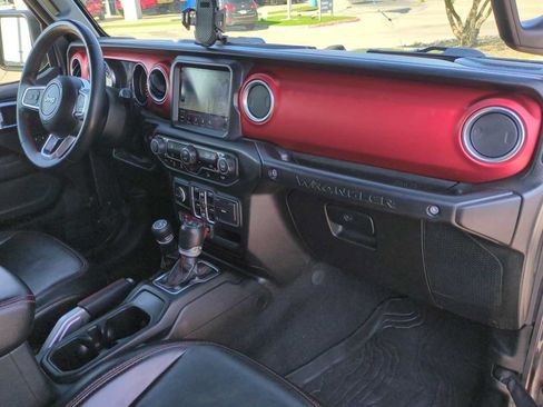 Used 2019 Jeep Wrangler Unlimited Rubicon AWD/4WD image 29