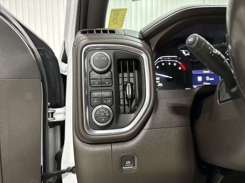 Used 2020 GMC Sierra 1500 SLT image 18