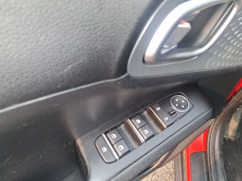Used 2022 Kia Soul LX w/ Technology Package FWD image 5