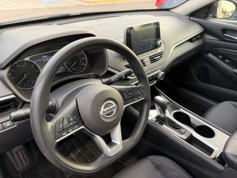 Used 2021 Nissan Altima 2.5 SV FWD image 17