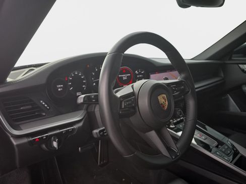 Used 2020 Porsche 911 Carrera S RWD image 18