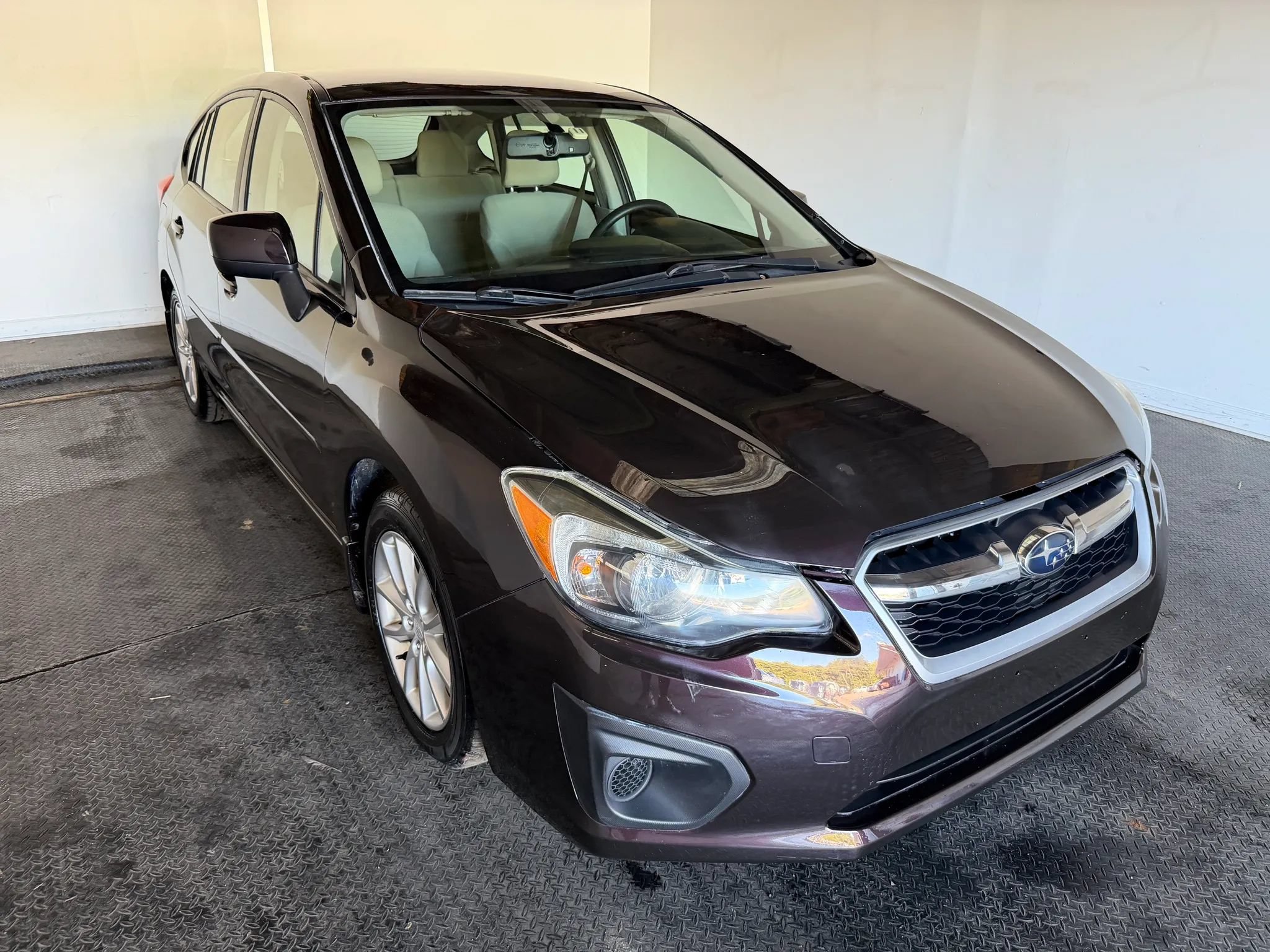 Used 2013 Subaru Impreza 2.0i Premium w/ All-Weather Pkg AWD/4WD image 4