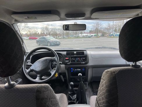 Used 2000 Nissan Xterra XE image 11