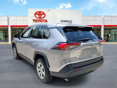 Used 2023 Toyota RAV4 LE FWD image 4