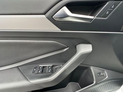 Used 2020 Volkswagen Jetta SE image 11