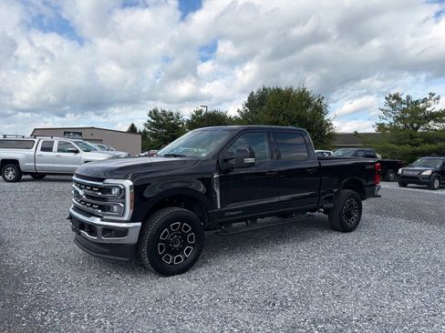 Used 2025 Ford F350 Lariat w/ Camper Package AWD/4WD image 2