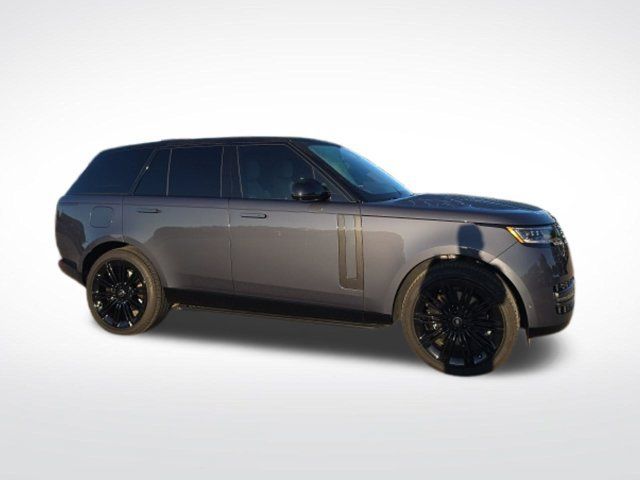 Used 2025 Land Rover Range Rover SE AWD/4WD image 1