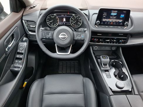 Used 2023 Nissan Rogue SV w/ SV Premium B Package AWD/4WD image 11