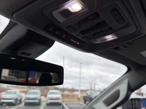 Used 2023 GMC Sierra 2500 Denali image 30