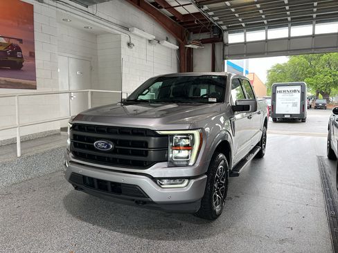 Used 2022 Ford F150 Lariat w/ Equipment Group 502A High AWD/4WD image 4