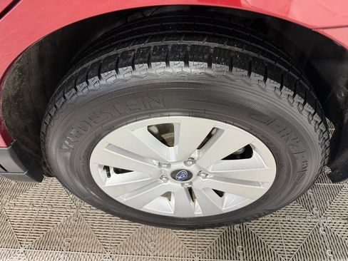 Used 2019 Subaru Outback 2.5i Premium image 20