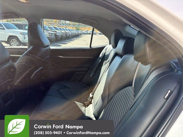 Used 2024 Toyota Camry SE FWD image 9