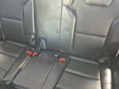 Certified 2025 Kia Telluride S image 17