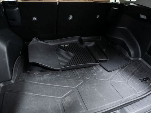 Used 2021 Toyota RAV4 LE w/ Carpet Mat Package (TMS) image 27