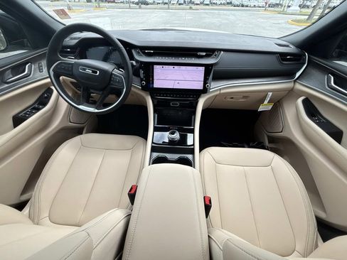 New 2026 Jeep Grand Cherokee L Limited RWD image 16