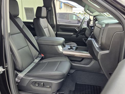 Certified 2026 Chevrolet Silverado 2500 LTZ w/ LTZ Plus Package AWD/4WD image 17