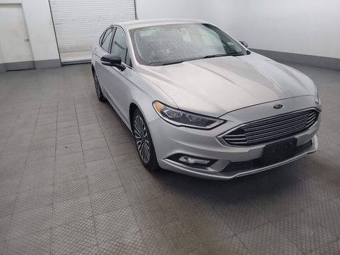 Used 2017 Ford Fusion SE w/ Fusion SE Technology Package image 13