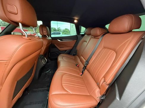 Used 2018 Maserati Levante AWD/4WD image 26