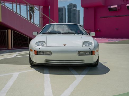 Used 1991 Porsche 928 GT image 9
