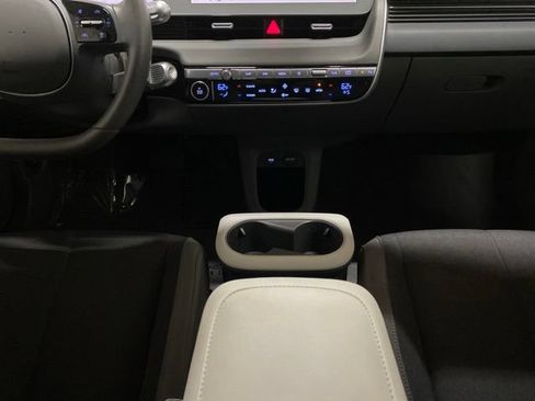Used 2024 Hyundai Ioniq 5 SEL RWD image 14
