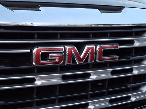 Used 2022 GMC Sierra 1500 SLE image 8