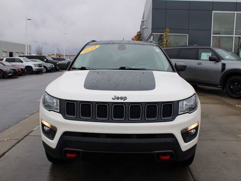 Used 2019 Jeep Compass Trailhawk image 2