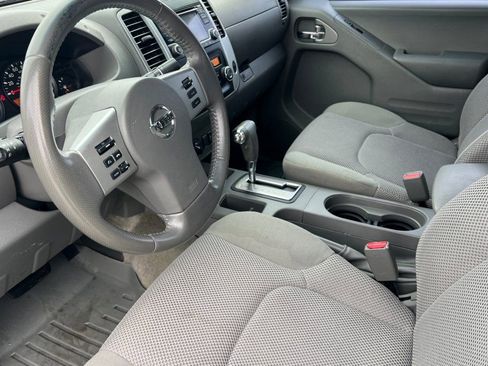 Used 2017 Nissan Frontier SV w/ SV Value Truck Package image 7