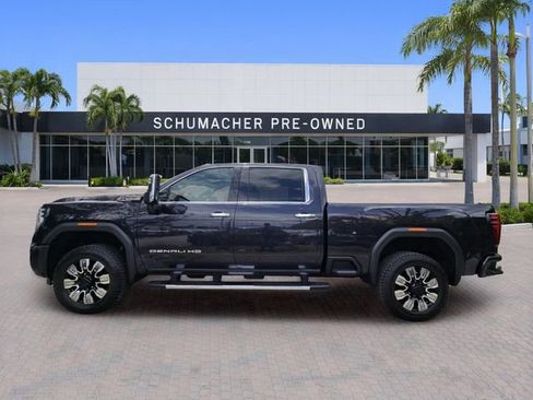 Used 2025 GMC Sierra 2500 Denali AWD/4WD image 4