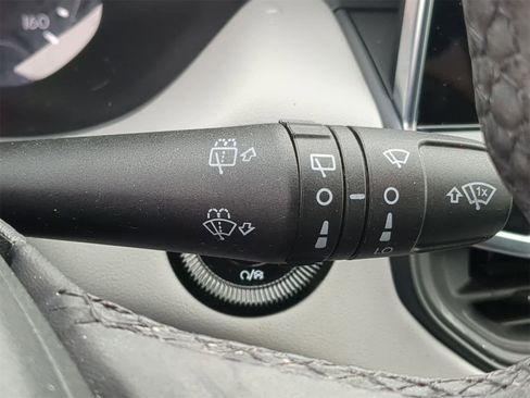 Certified 2023 Jeep Compass Limited w/ Sun and Sound Group image 32