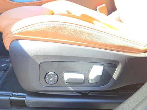 Used 2022 BMW X4 xDrive30i w/ Parking Assistance Package image 11