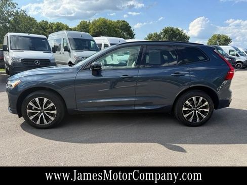 Used 2024 Volvo XC60 B5 Plus w/ Protection Package Premier AWD/4WD image 10