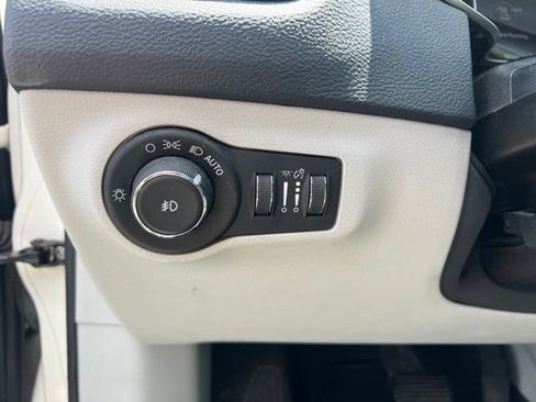 Used 2018 Jeep Compass Limited AWD/4WD image 21