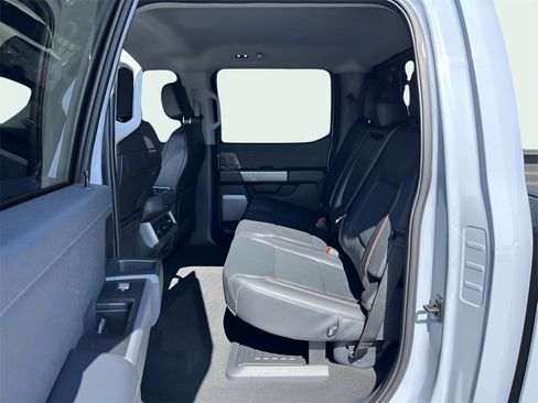 Used 2024 Ford F250 Lariat w/ Sport Appearance Package image 15