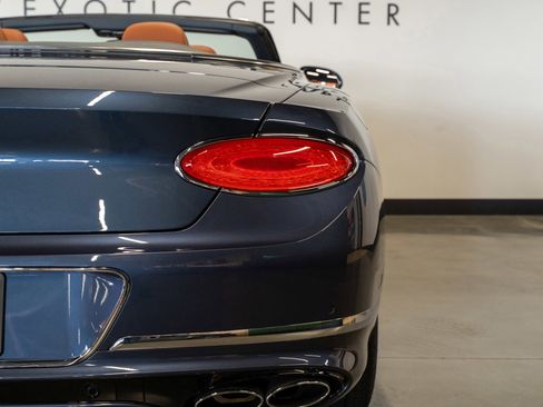 Used 2024 Bentley Continental GT V8 AWD/4WD image 30